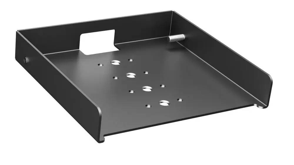 Nahaufnahme einer mattschwarzen Metallhalterung mit Darstellung der Befestigungslöcher und der robusten Konstruktion, ideal für Elektronik- oder Industrieanwendungen.