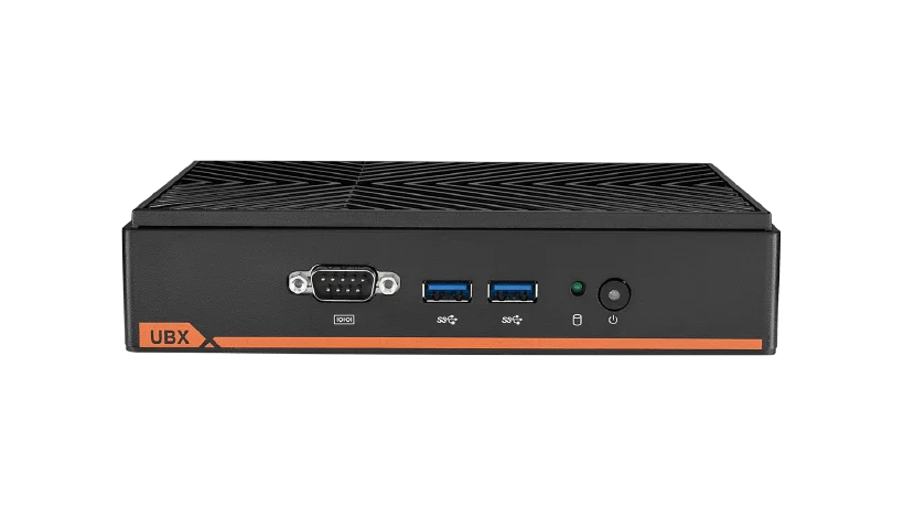 Ein schwarzer UBX-Industrie-PC zeigt seine Anschlüsse auf der Rückseite, darunter VGA, USB und Strom. Dieser lüfterlose Mini-PC verfügt über ein robustes, kompaktes Design für eingebettete Anwendungen.